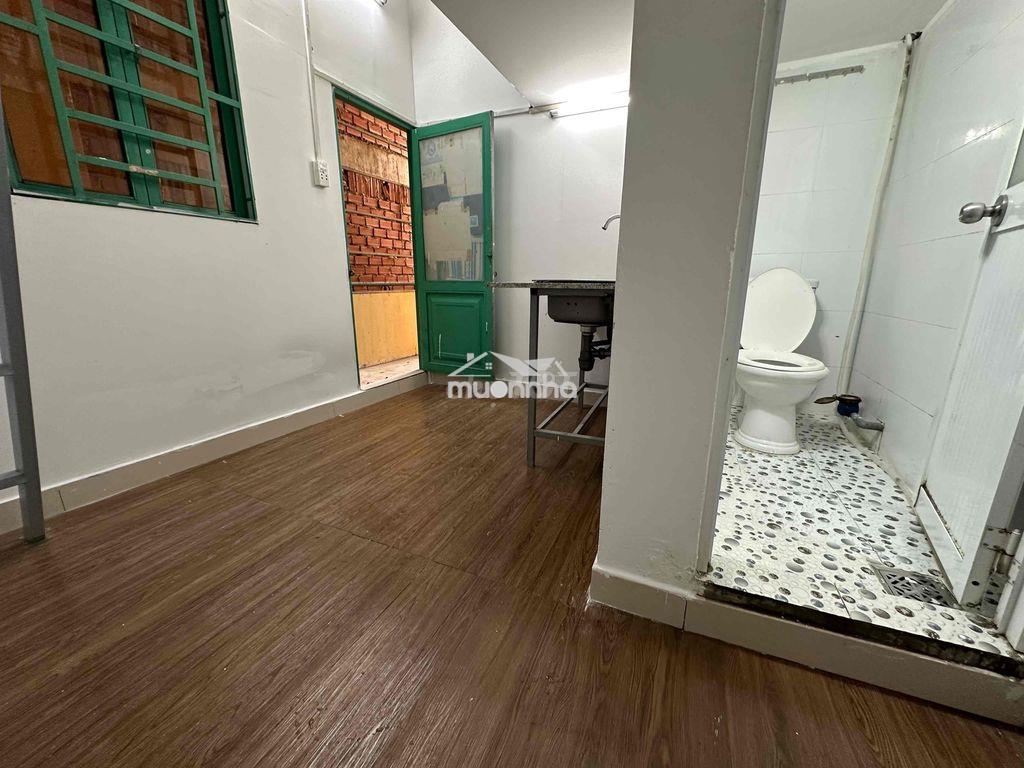 Còn phòng cho thuê( sau trường hồng bàng ) máy lạnh gác wc riêng - 4