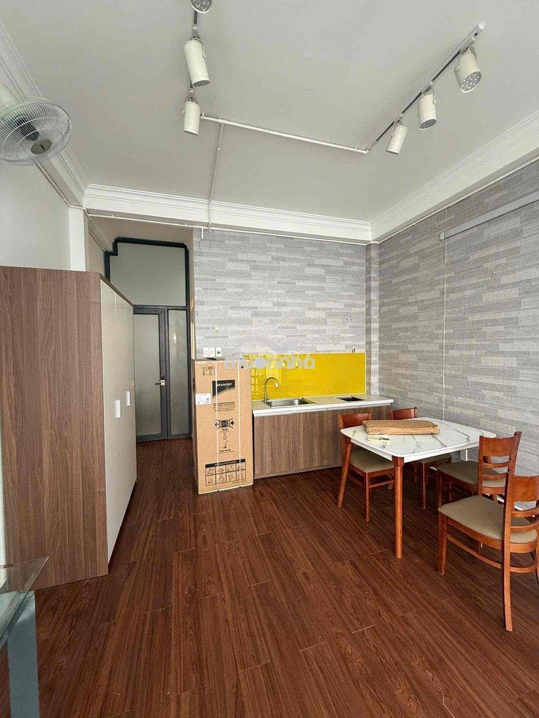 Cho thuê căn duplex 70m2 , ngay toà nhà viettel cmt8, view công viên - 2