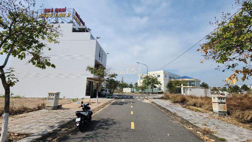 Lô ngộp kđt bàu xéo 95m2, ngay công viên và tttm, chỉ 1ty600 - 2