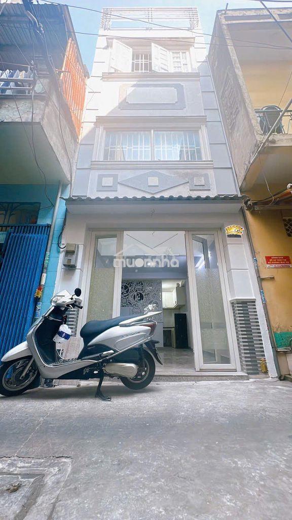 Tìm nhà nguyên căn quận 4 khoảng 11 triệu, 2 phòng ngủ - 3