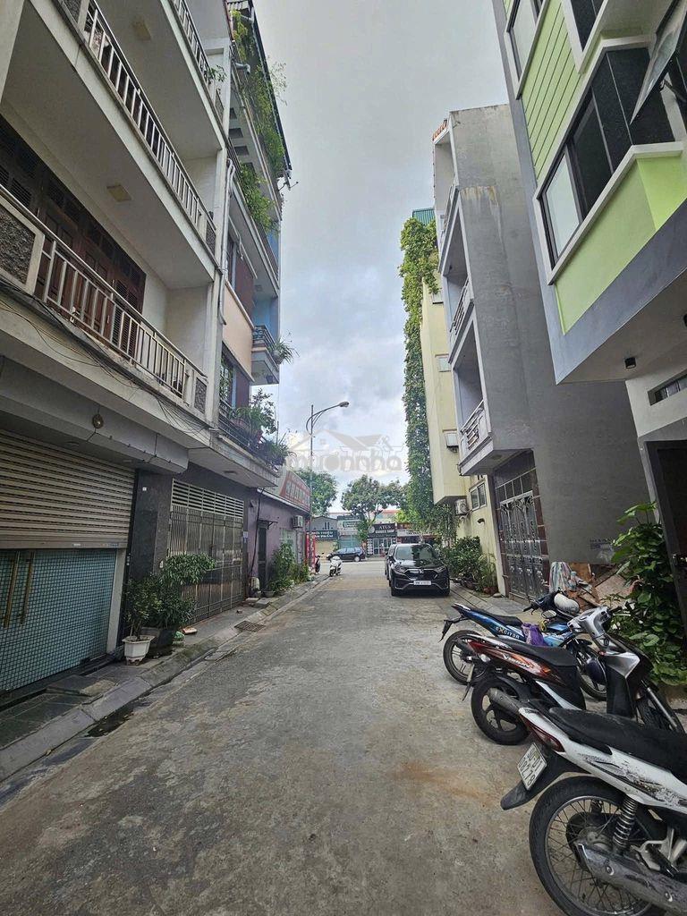 Cho thuê nhà thượng thanh- 5pn- vỉa hè- ô tô tránh. làm vp, kinh doanh - 2