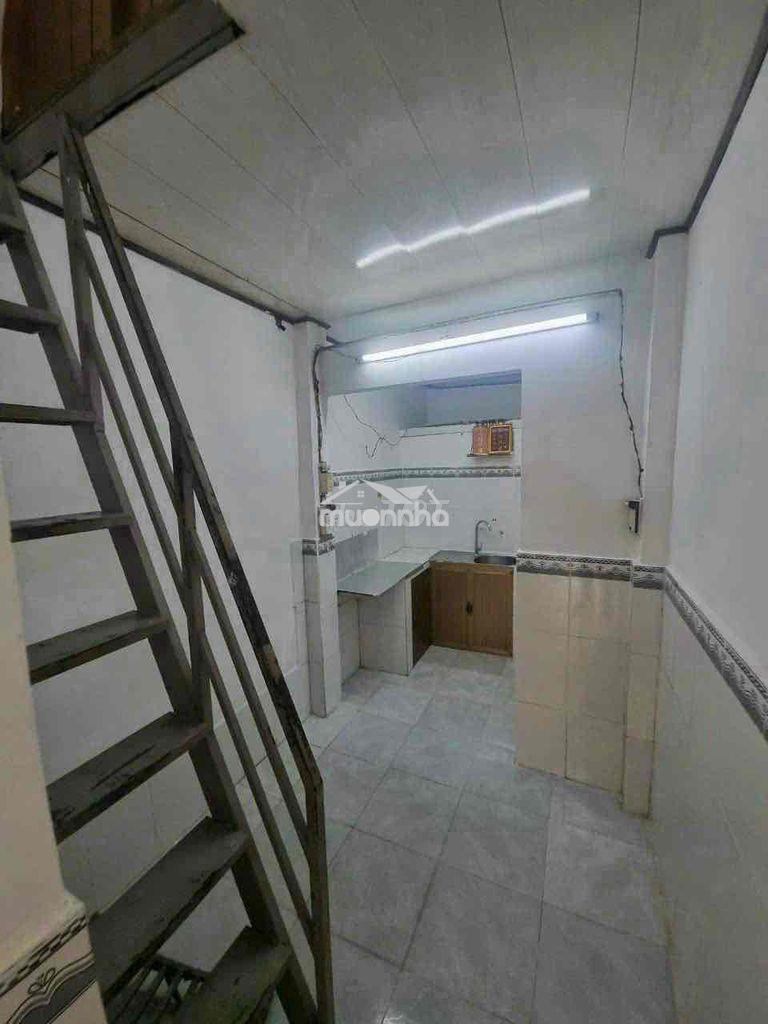 Cho thuê nhà hẻm xe máy 231// bình tiên p8 q6 - 4