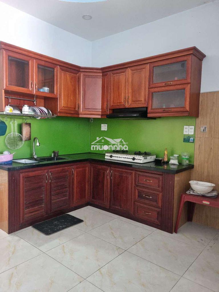 Cho thuê nhà bà điểm
gần chợ cây me
dt 4x13 -2 lầu 3pn -3wc
- 2