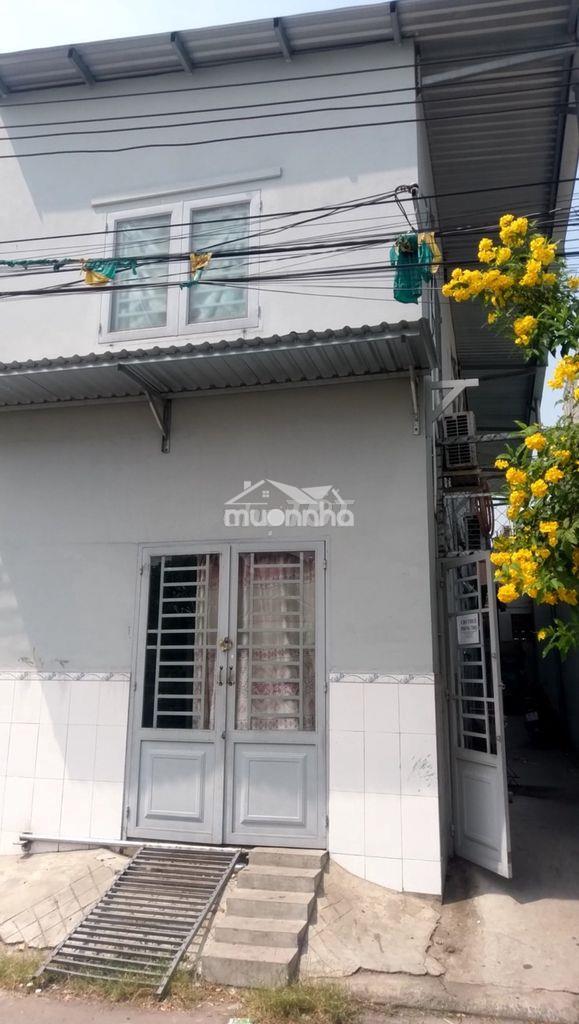 Diện tích sử dụng 26m2, gác đúc, dãy trọ 1 mặt, giá 1.8 triệu/tháng