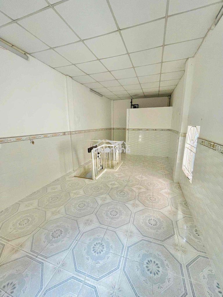 Cần cho thuê nhà nguyên căn giá rẻ ngay trần phú q5 hẻm 1 xẹt - 2