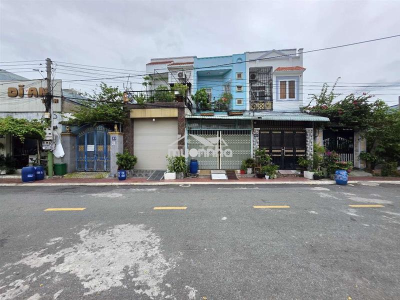 Nhà phố đối diện trường lê quý đôn p. dĩ an