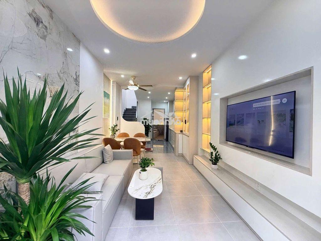 Nhà mới full nội thất – giá 6,95 tỷ – sát quận 1 - 2