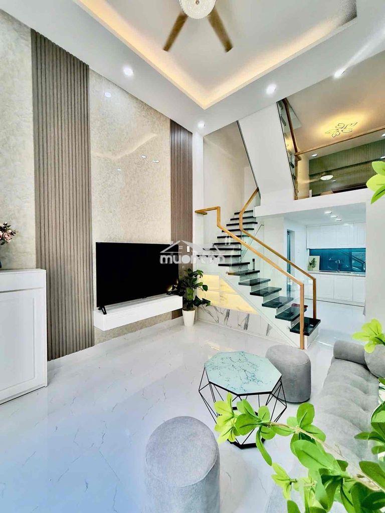 Nhà mới ở ngay - 30m ra mặt tiền – nội thất xinh xắn - 32m2 – 3 tầng - 3