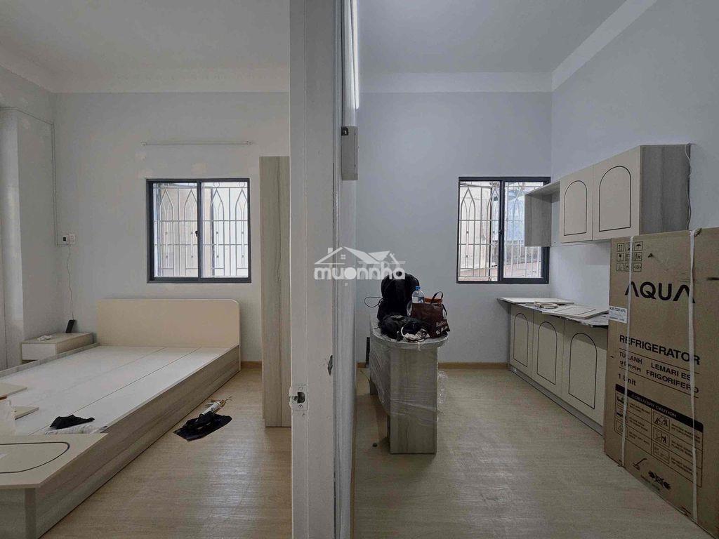 Mới 100% căn hộ cho thuê có ban công di chuyển 5p tới bku ueh huflit - 2