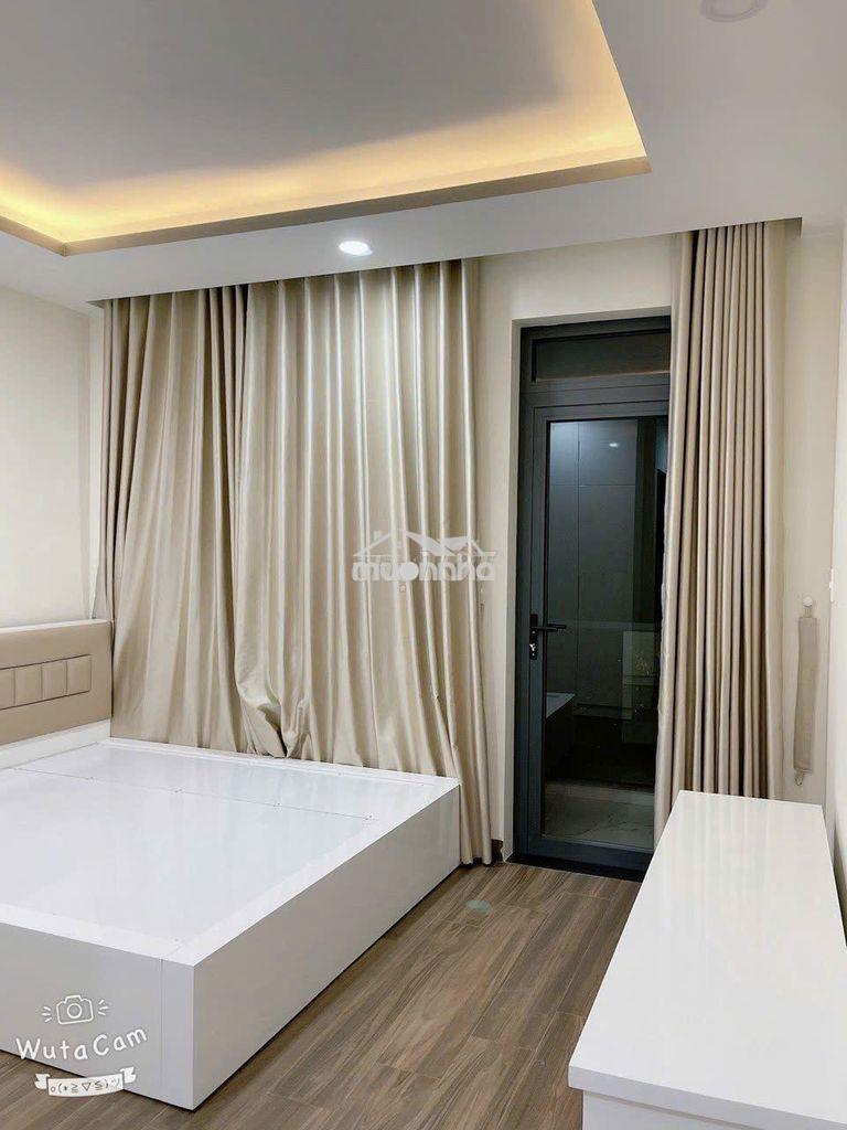 Chị mình còn dư 1 phòng ban công full nội thất kdc tân quy đông q7