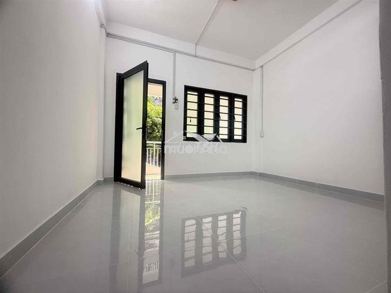 Cần bán căn chung cư  bàu cát đường đồng đen quận tân bình