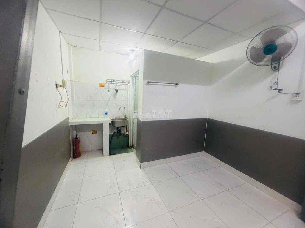 Phòng có gác 2.9 triệu gò vấp - 2
