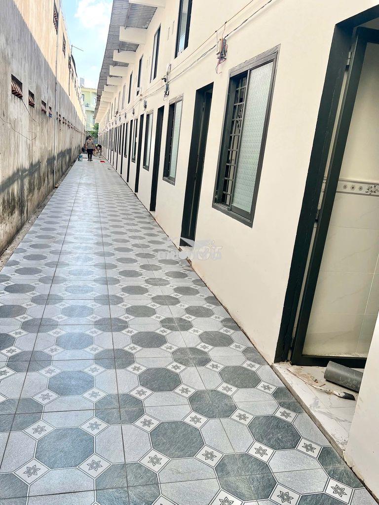 Phòng mới có máy lạnh tủ áo kệ bếp đẹp ngay trung tâm tdm - 4
