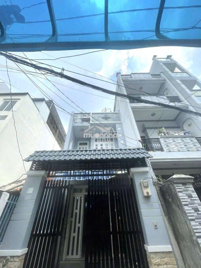 Nhà đẹp full nội thất - có sân rộng rãi
