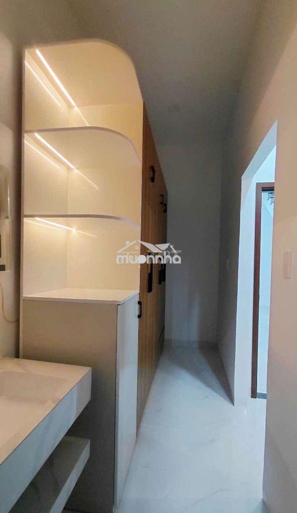 Nhà mới 1 trệt 2 lầu – sân ô tô – 3pn – gần chợ phú mỹ - 4