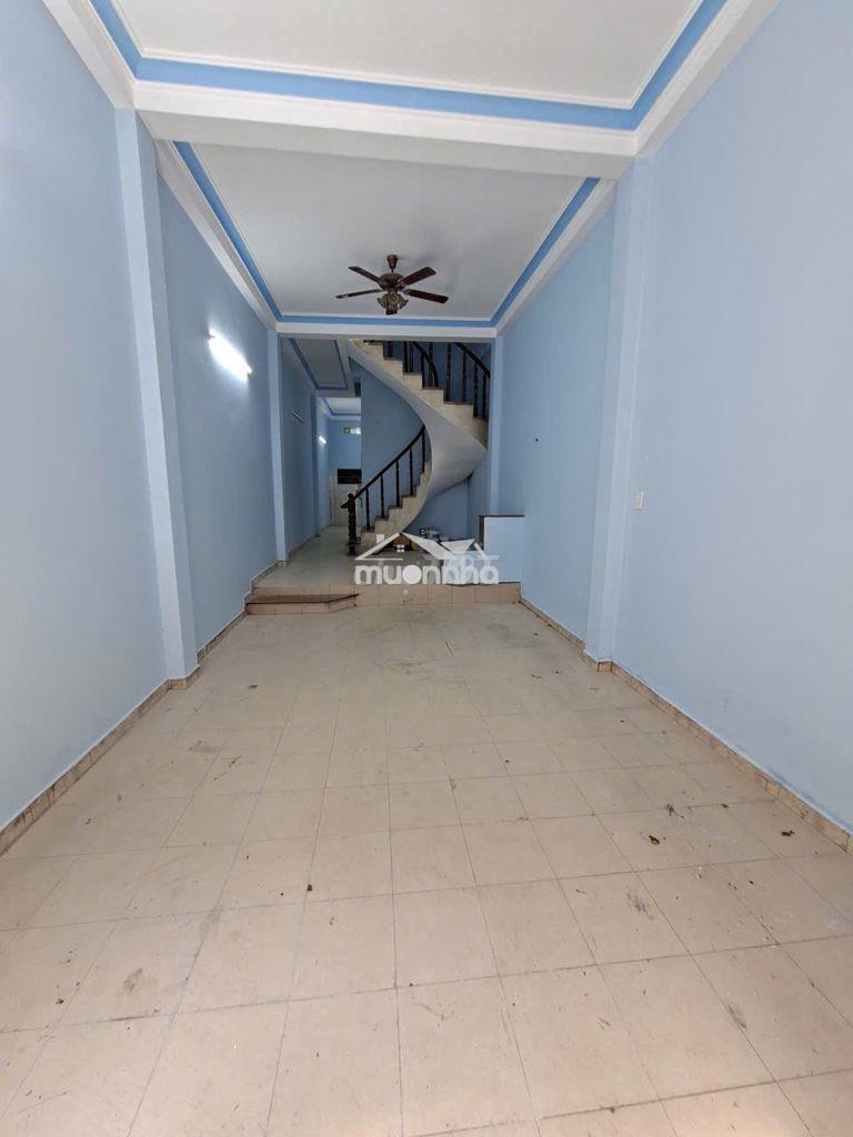 Nhà hẻm xe hơi lạc long quân, trệt 2 lầu st, 4pn, 3.5x16m