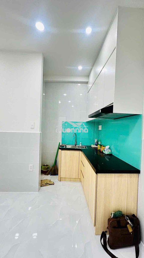 Bán nhà lê văn việt - vincom quận 9- dtsd 36m2 - 2tầng -sổ hồng riêng - 3