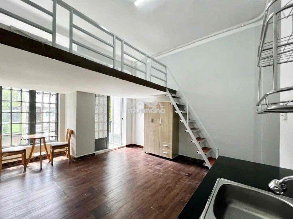 Cho thuê phòng trọ ở được 3 người - balcony - đh isb - chợ tân định - 2