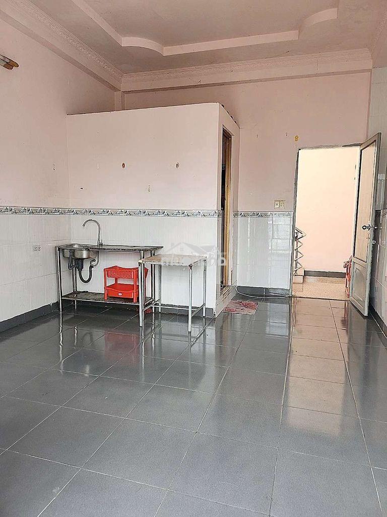Nhà lầu dư phòng 25m m2 cho thuê đường song hành_trường chinh q12