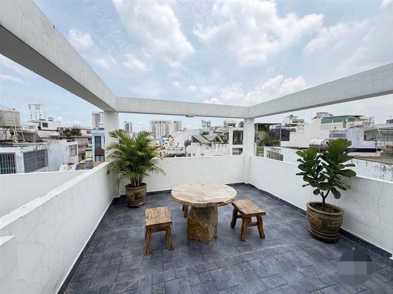 Nhà mới đẹp - xe hơi đậu cửa, 4 tầng x 43 m² ngay hoàng hoa thám