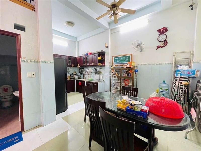 Nhà 3 tầng (b.tân) giáp tân phú - dt 68m2 - giá 4,95 tỷ  - hẻm xh 7m
