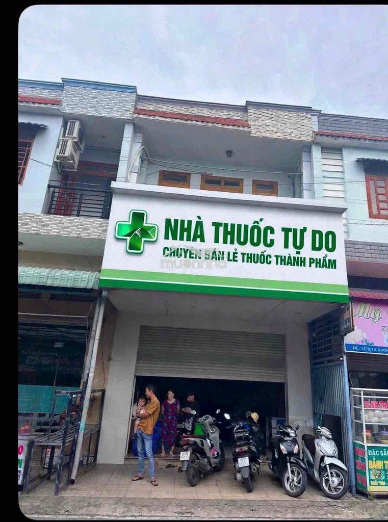 Nhà trệt lầu mặt tiền kd gần chợ thông dụng