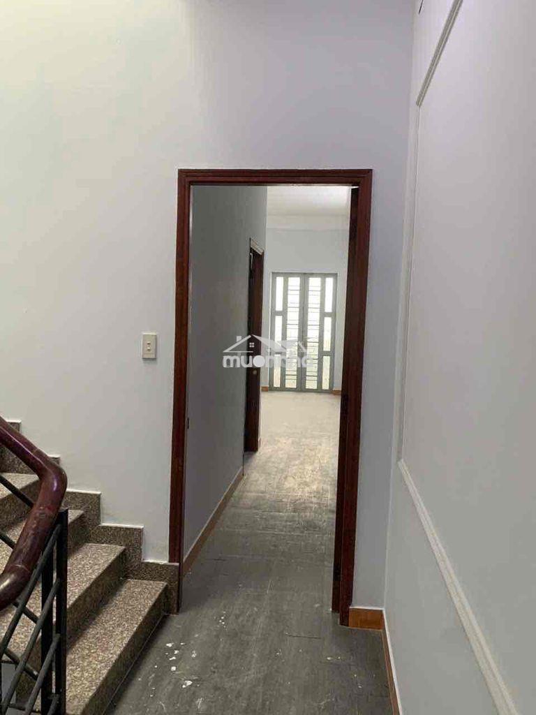 Cho thuê nguyên căn khu nội bộ tên lửa dt : 4x16 - 4