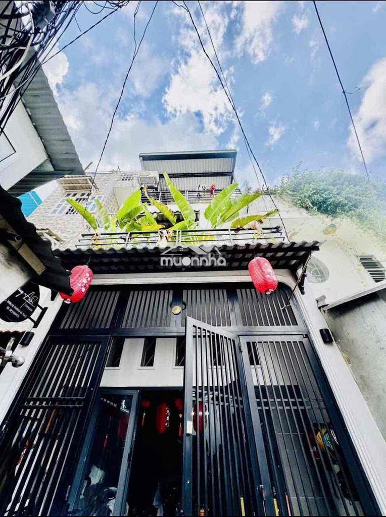 Bán nhà 3 tầng  gần mặt tiền dương bá trạc p2. q8