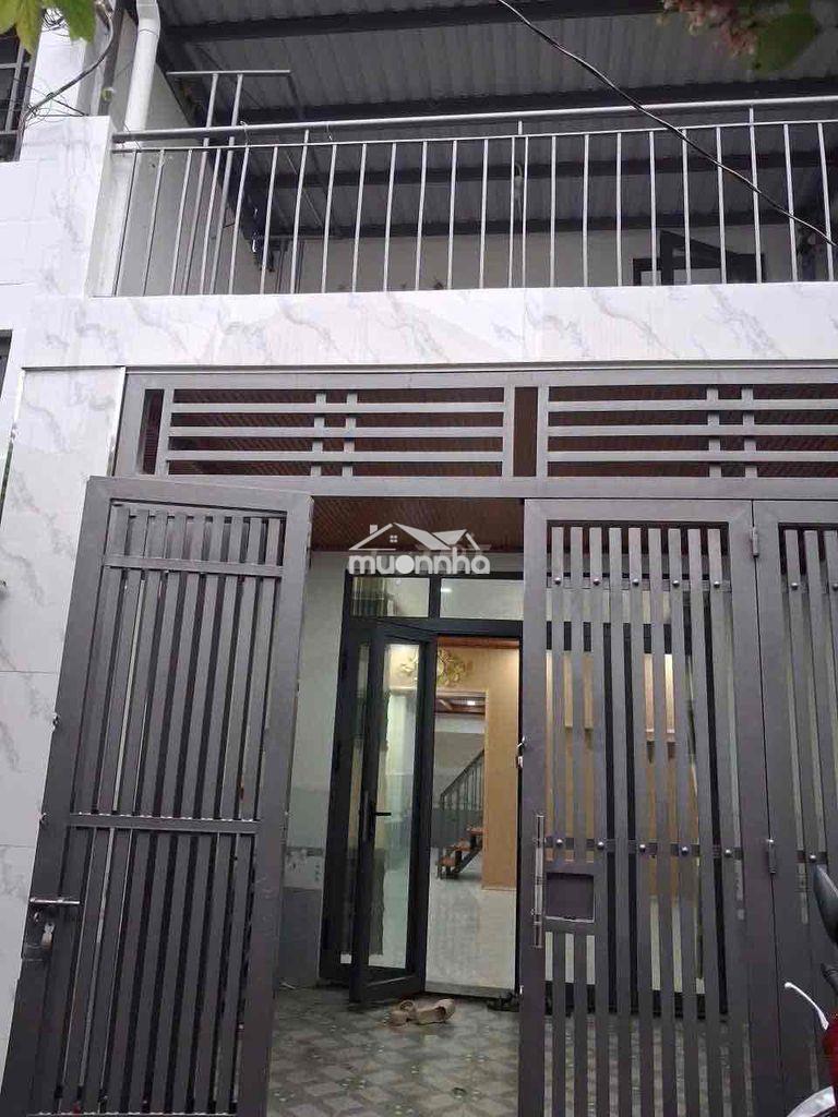 Nhà hẻm rộng 4m có 2 pn 2wc, mới và sạch sẽ
