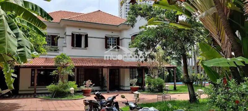 Cho thuê biệt thự sân vườn - 3 tầng + sân thượng – 300m² – tân bình
