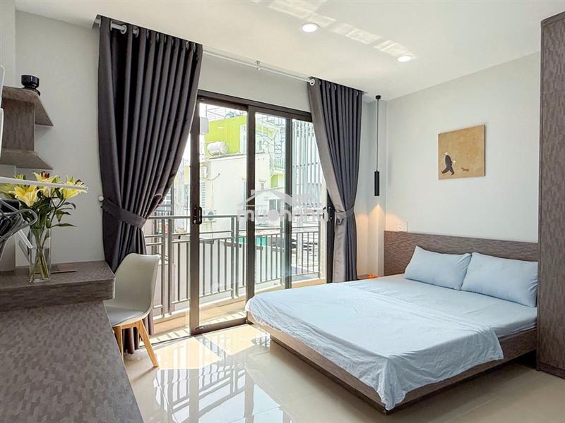 Siêu phẩm ban côngcửa sổ công viên gia định, sân bay tsn,đh hàng không