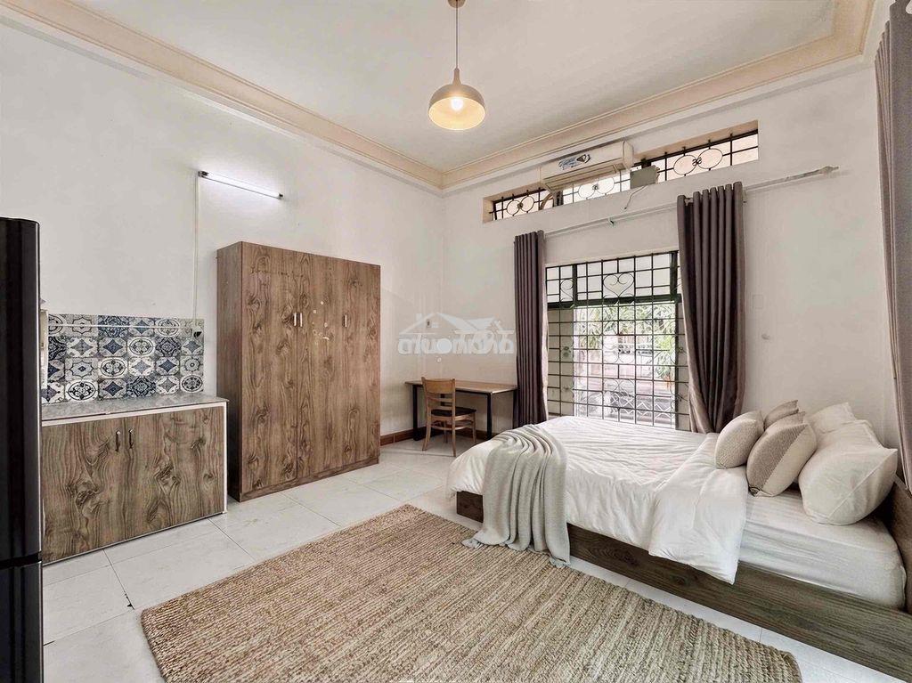 Căn hộ studio full nội thất ban công cực rộng ngay sân bay tsn - Ảnh 4