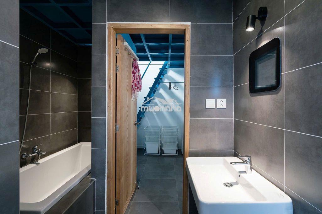 Chủ cần bán nhà tô hiến thành, dt: 5x8 - 2