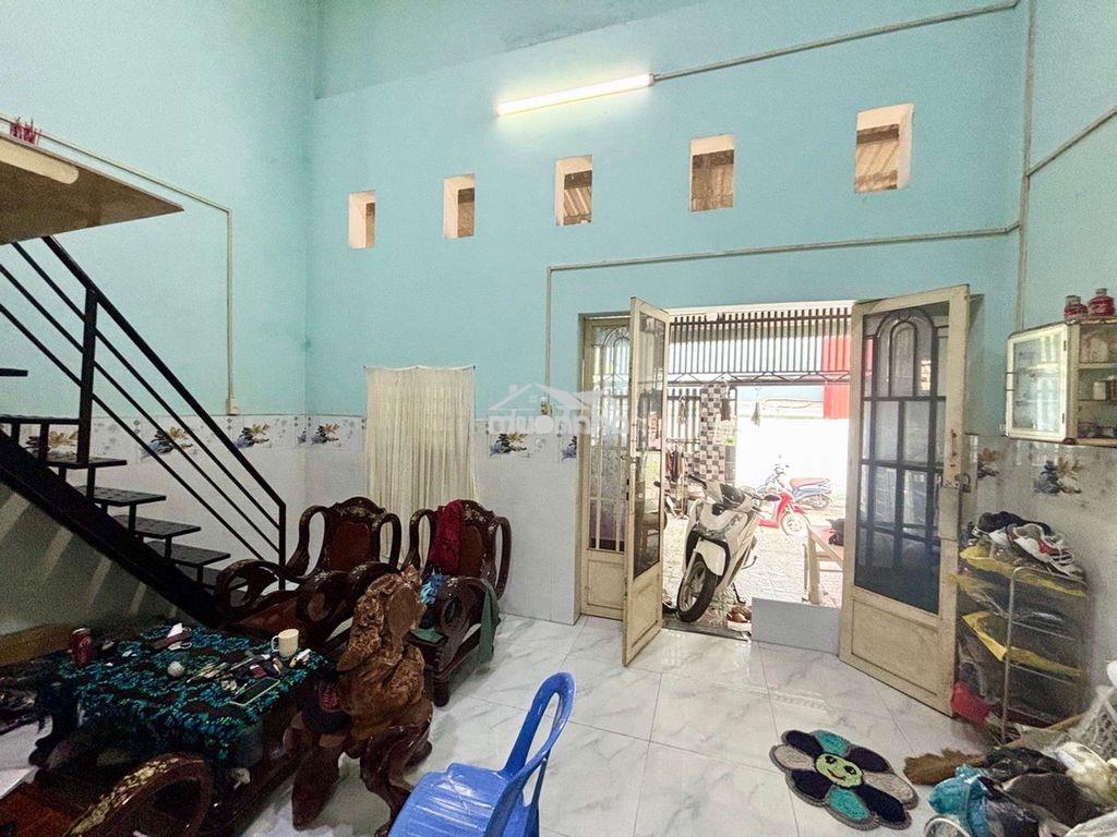Nhà chính chủ 1 gần ql13- ngang 6.5m – hẻm xe tải –  102m²- hơn 7 tỷ  - 2