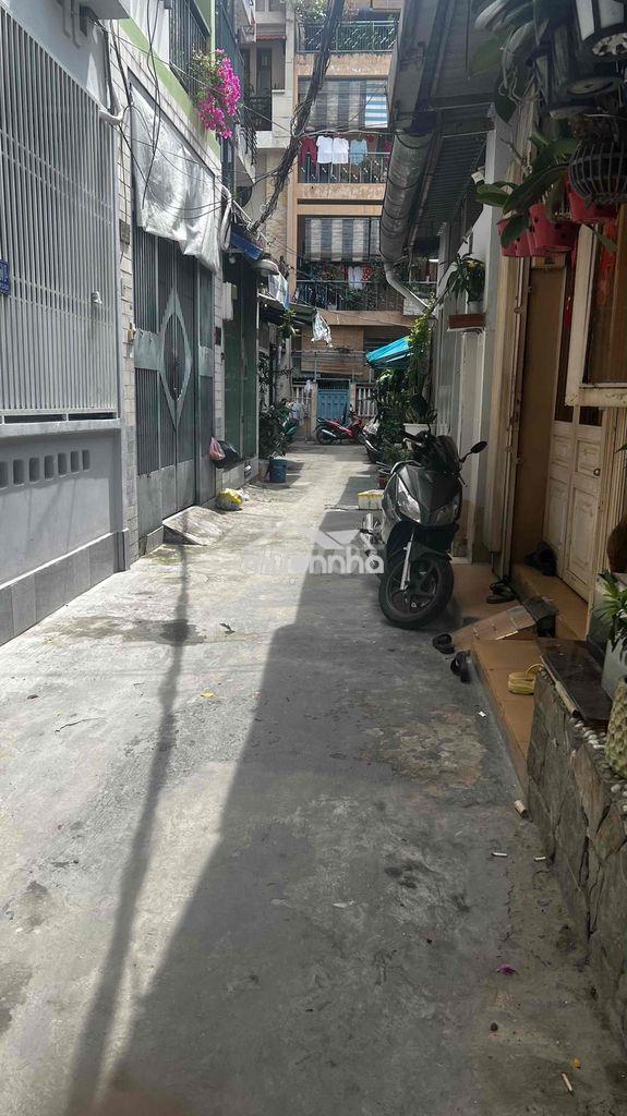 Hẻm 4m thông đường 3 tháng 2 dt 3,2x13m 1 lầu