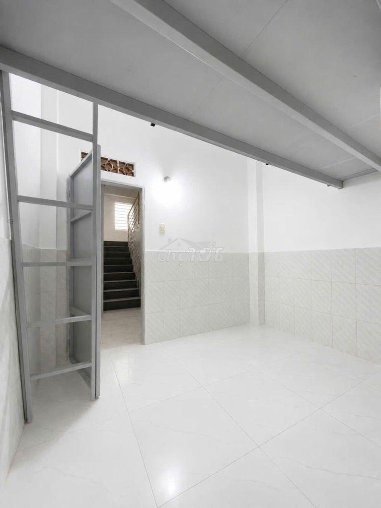 Phòng đẹp ngay kcn lê minh xuân - 3