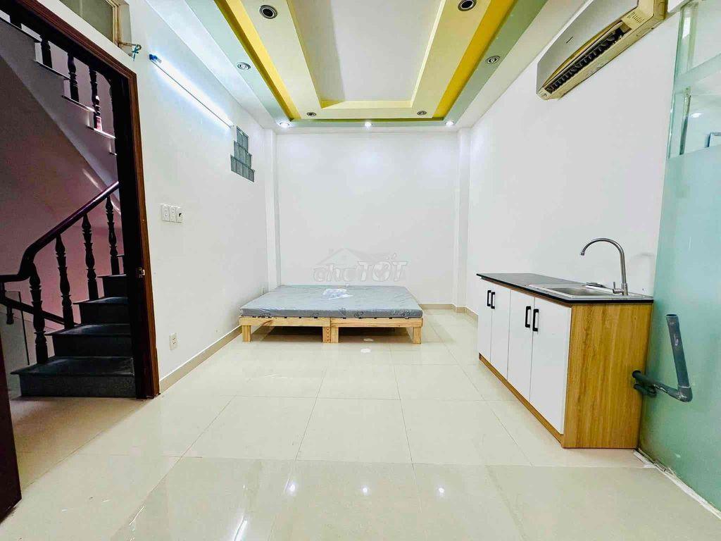 Còn 1 phòng mới  27m2 - full nội thất , sát đại học kinh tế , quận 10 - 2