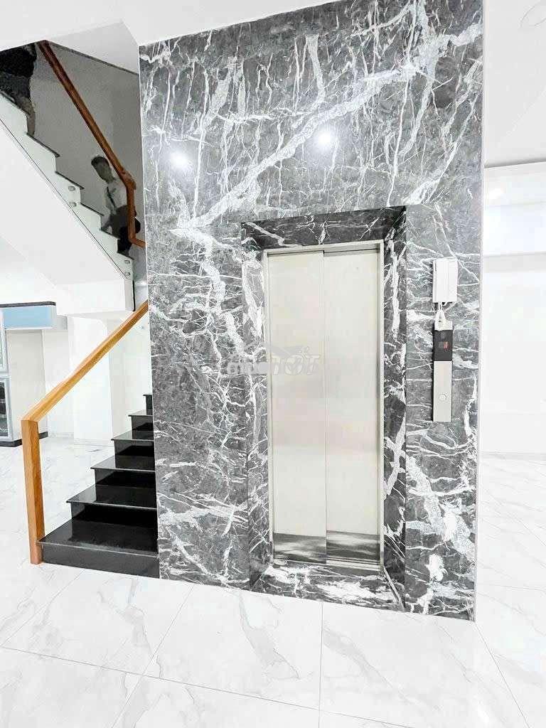 Cho thuê tòa nhà gần ngay siêu thị aeonmall dt 10*20m thang máy  - 4