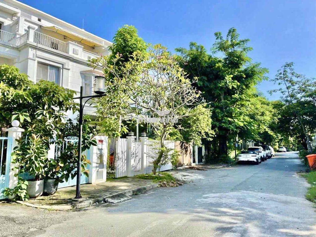 231 triệu/m2 giảm còn 212 triệu/m2 biệt thự phú mỹ hưng quận 7 - gần c - 2