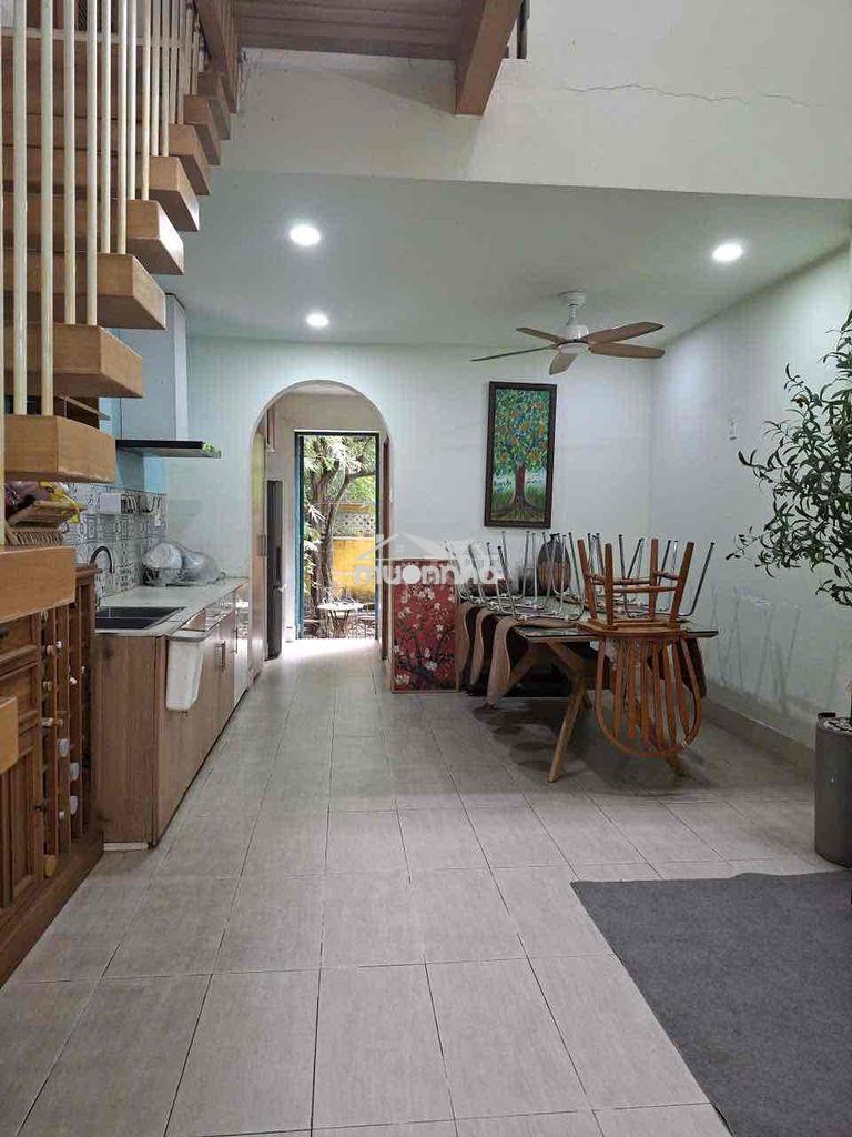 Ngay cc sunview gò dưa tam bình ô tô đậu trước nhà 2pn 2wc full nt