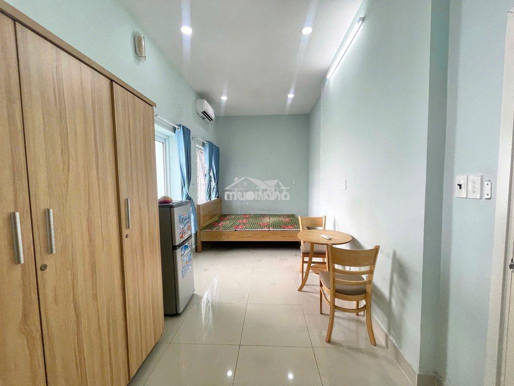 Siêu phẩm căn hộ ban công full nội thất. cách utc2 chỉ 800m - 4