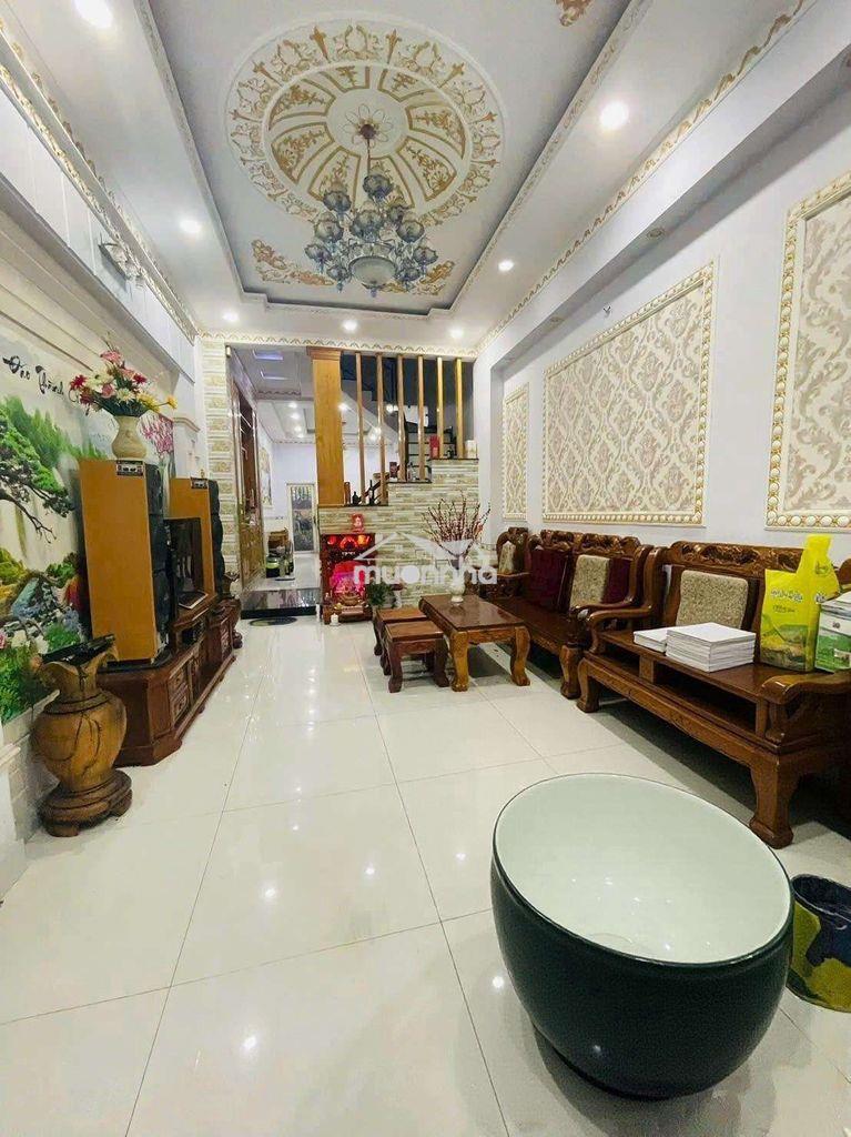 Cho thuê nhà fun nôi thất giá rẻ