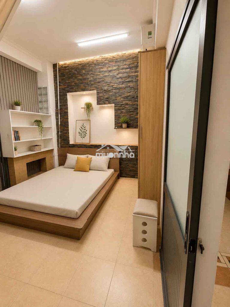 1 phòng ngủ + 1 phòng bếp sân vườn 50m2 , gần ngã 4 pn - 4