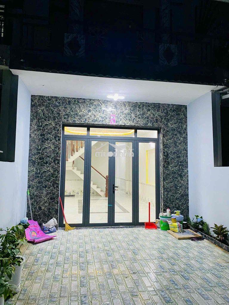 Bán nhà mặt tiền gần chợ long thượng - 2