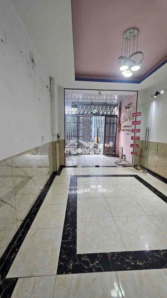 Cho thuê nhà 5,5tr/ tháng.  dt: 4m x 14m lầu 2pn 2wc.   👉 1/ đường võ - 3