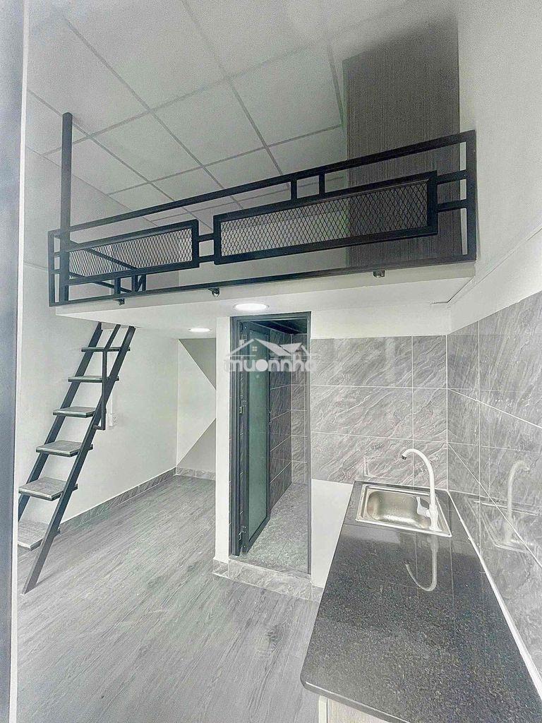 Gác ban công giá rẻ gần greenwich - học viện hàng không - 2