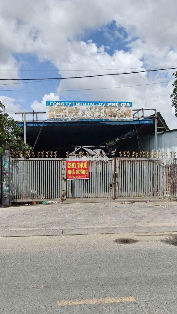 Cho thuê nhà xưởng diện tích :1200m2 . mặt đường lớn