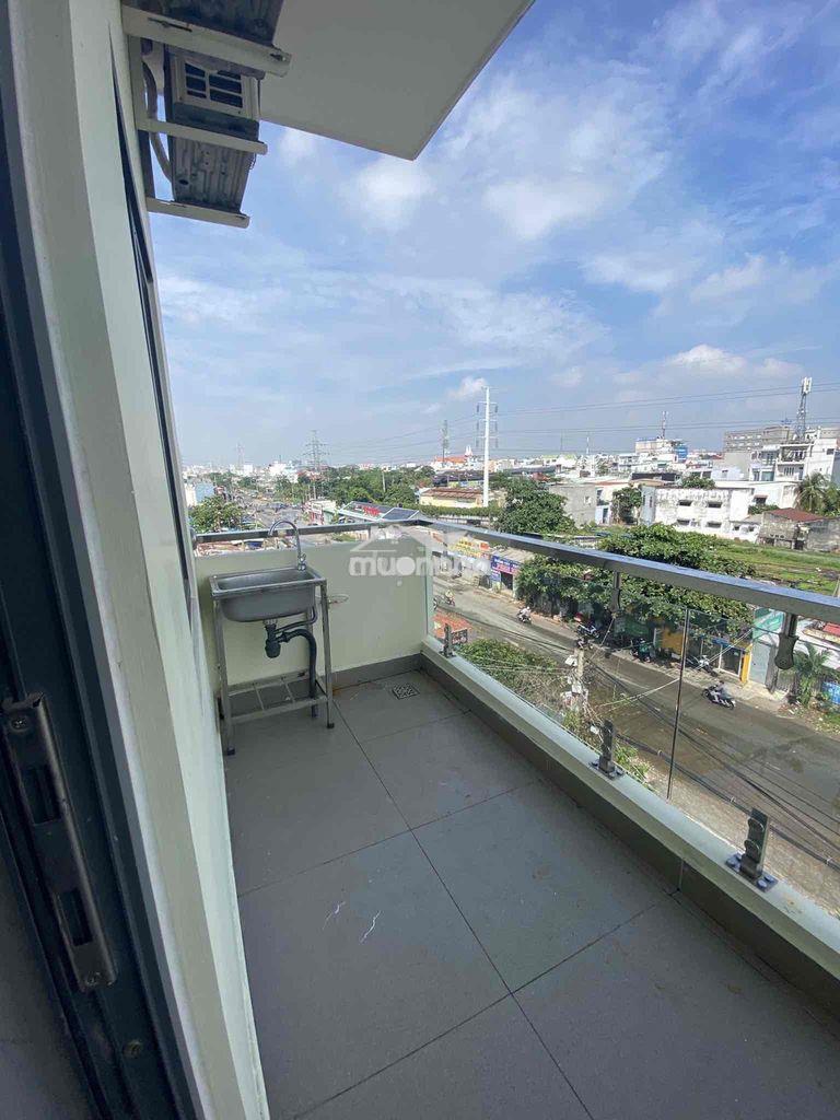 Ban công, pn tách bếp có máy lạnh, thang máy gần gigamall, đh luật cs2 - 3