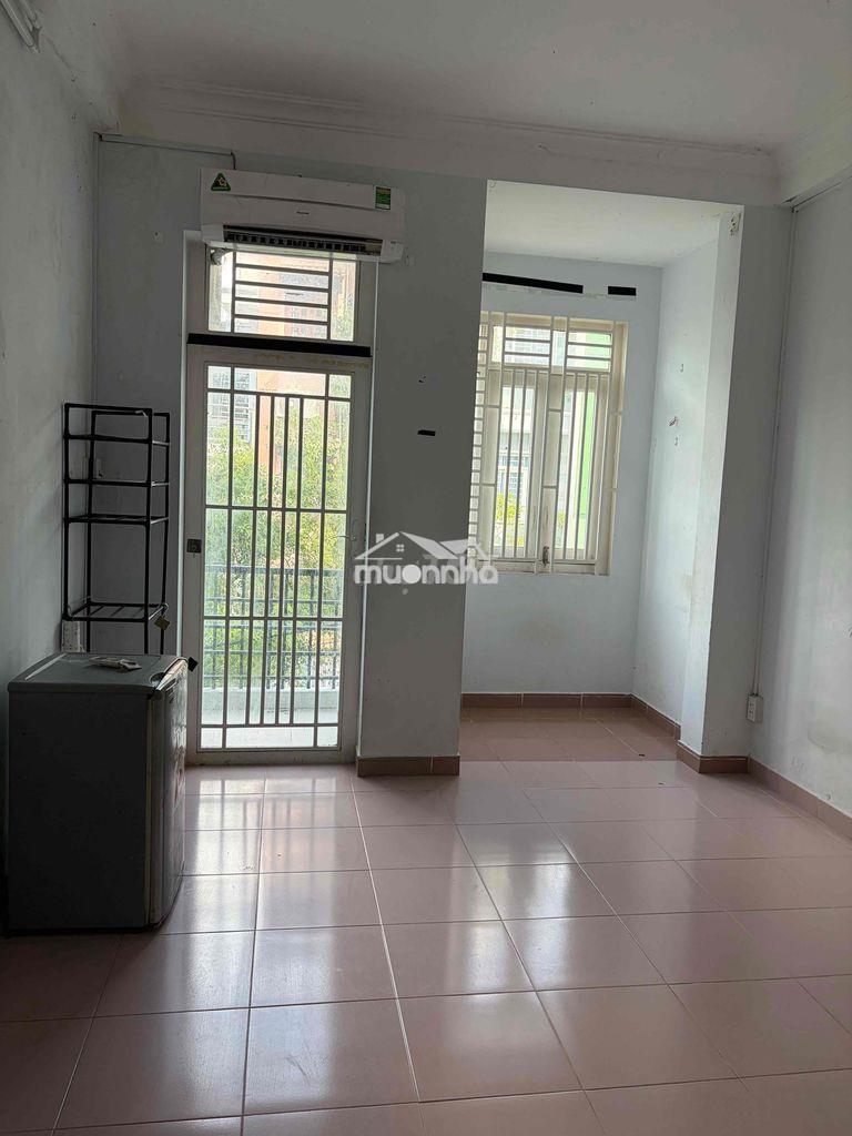 Quận 8 căn hộ, phòng trọ có ban công full nội thất giá sinh viên - 4