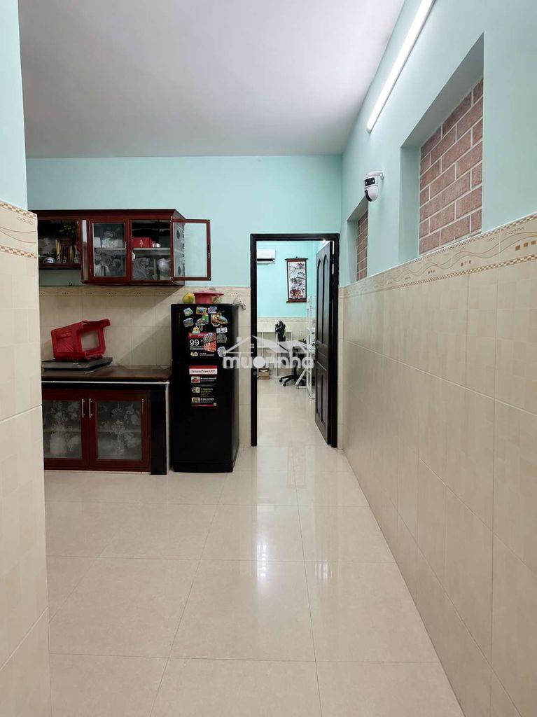 Cho thuê nhà 8 triệu, bình trị đông 1 sec hẻm xe hơi, 2pn - 2